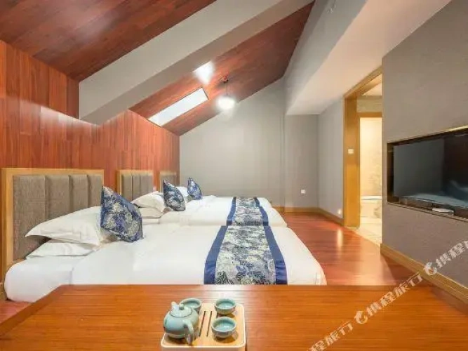 Deluxe Double Suite