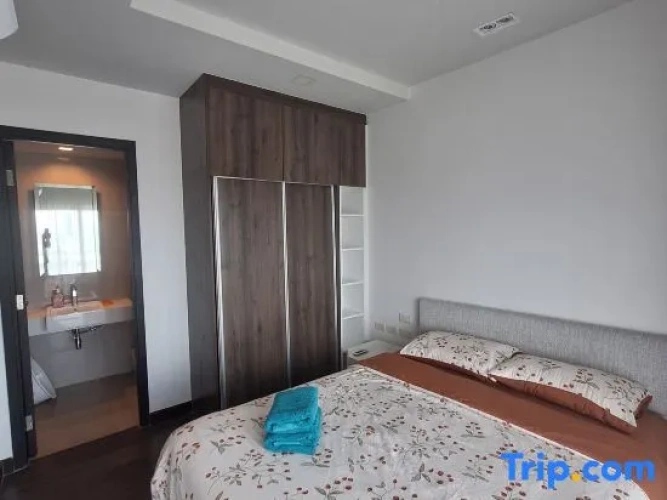 Family Suite with balcony and with city view