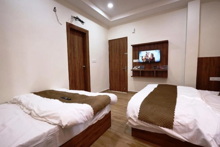 Standard Family room with city view