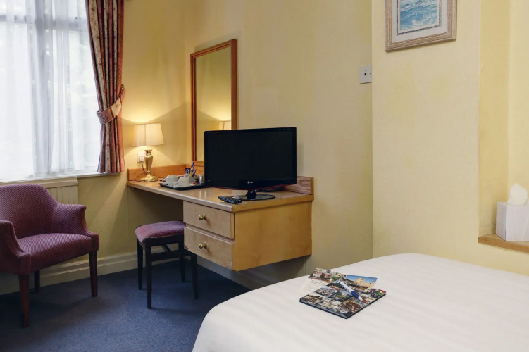 Livermead Cliff Hotel