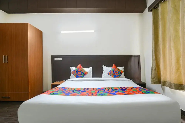 Fabhotel Silver Tree
