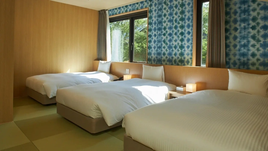 Standard Triple room