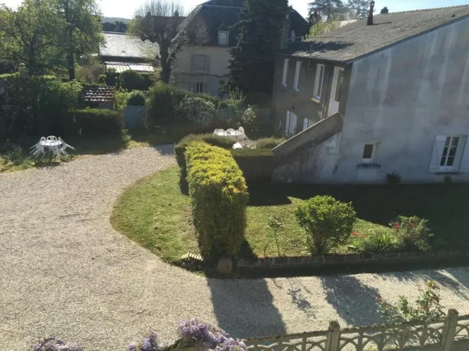 3 Bedrooms Cottage