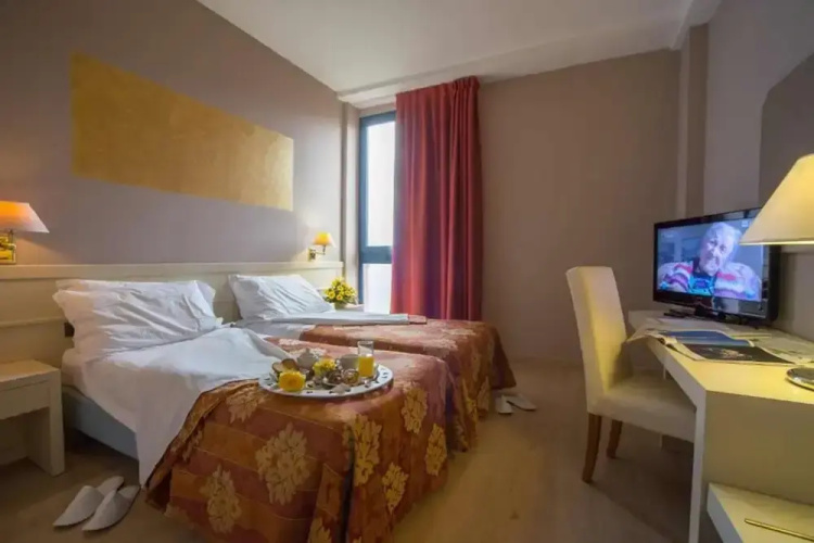Euro Hotel