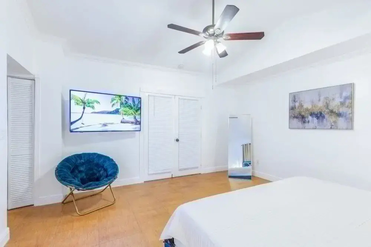 Tropical House Pool Table Jacuzzi Nearby Beach