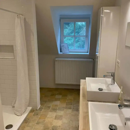 Two Guest-rooms in Stylish Villa - Free Bikes