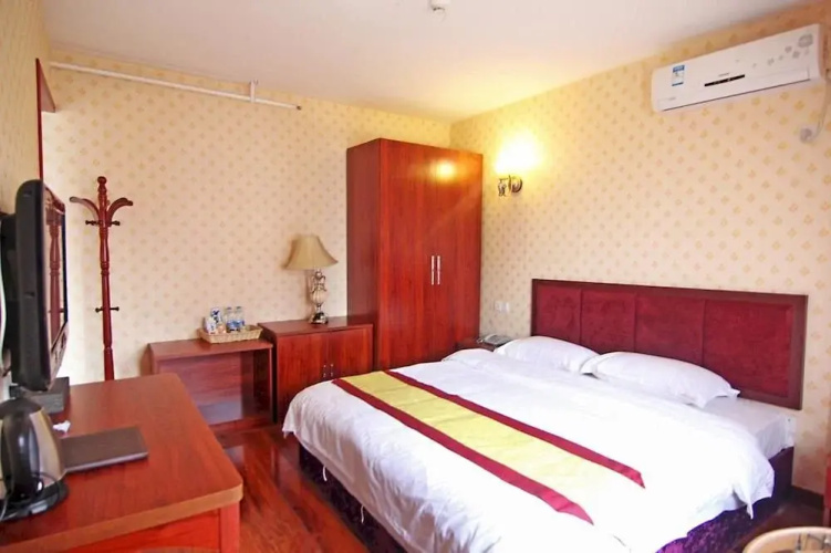 Jienasi Business Hotel