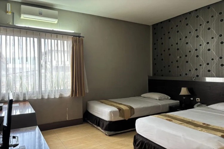 Premier Twin room