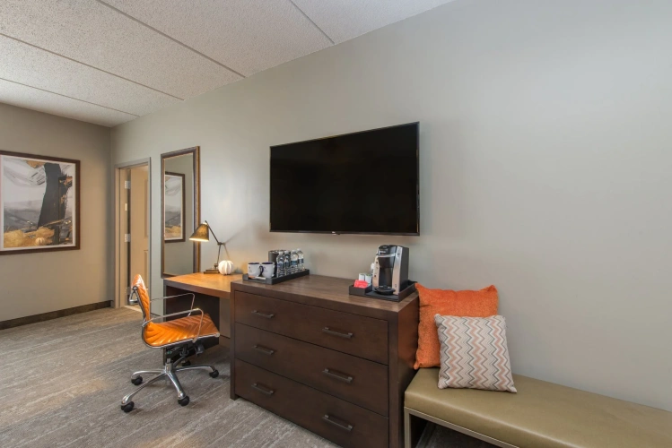 Quadruple Suite