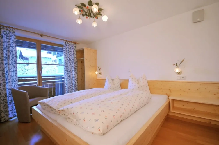 1 Bedroom Comfort Apartment with mountain view