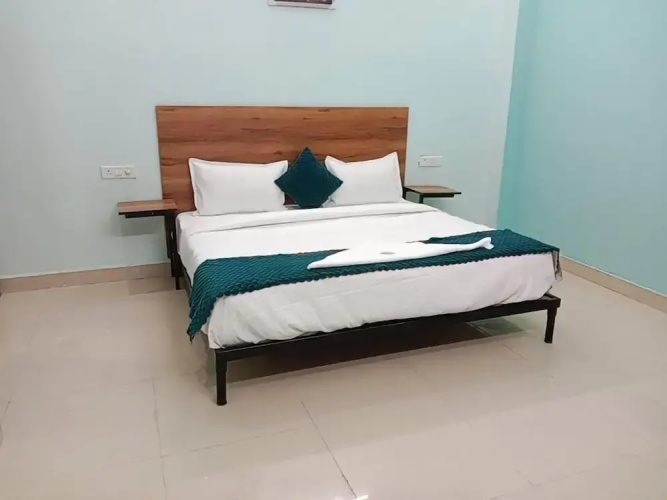 Hotel Soho Sector 51 Noida