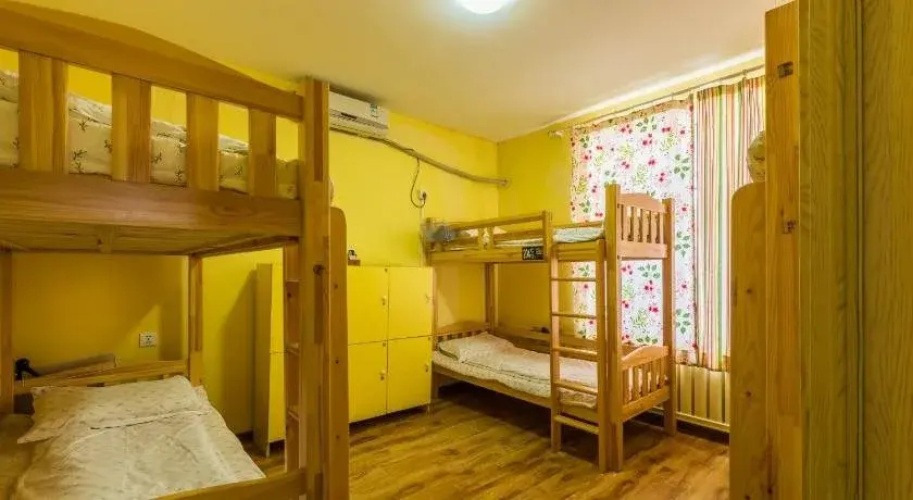 Dalian Buzz Light Year Youth Hostel