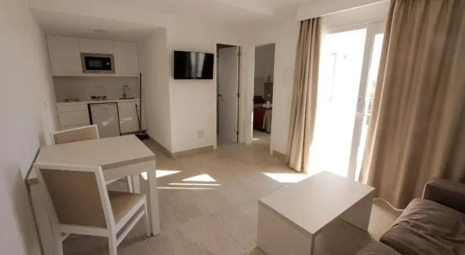 MenorcaMar Apartments