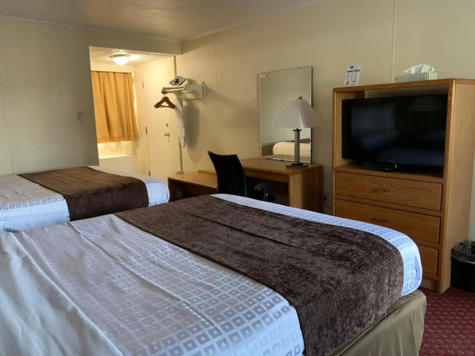 Red Carpet Inn and Suites Ebensburg