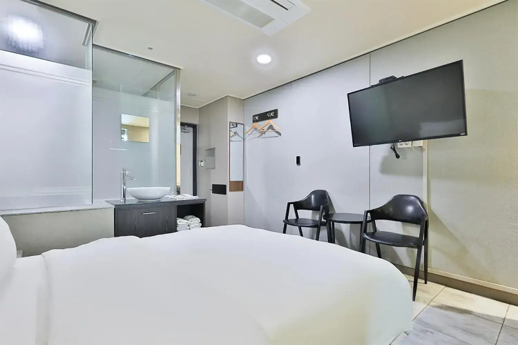 Oscar Hotel