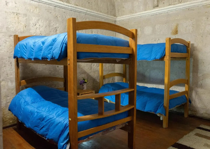 Lion AQP hostel