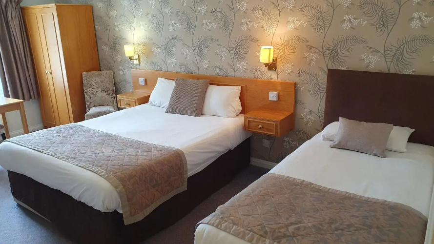 Alton House Hotel