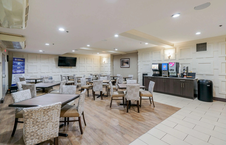 Best Western Peace Arch Inn photo 27