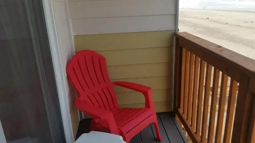 Tradewinds Motel
