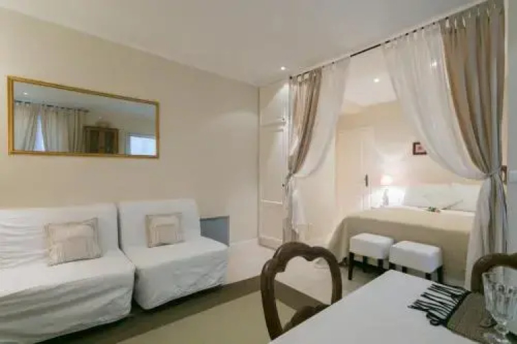 Quartier Latin Apartments