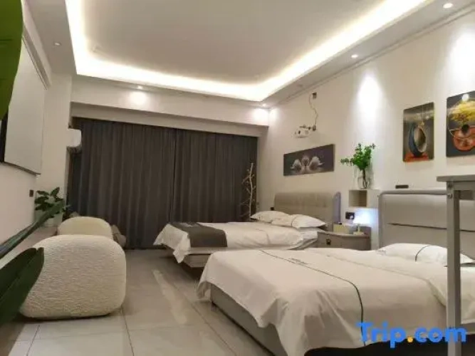 Premier room
