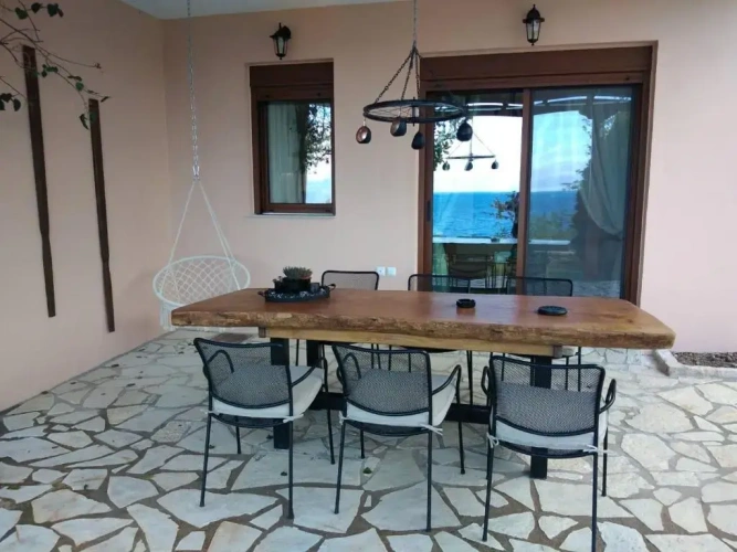 Apartment with sea view