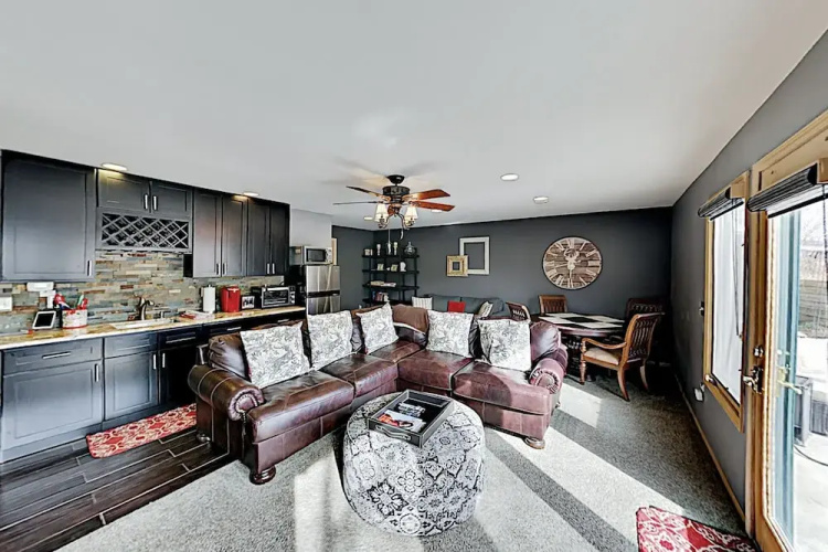 14B Larson Lane Home