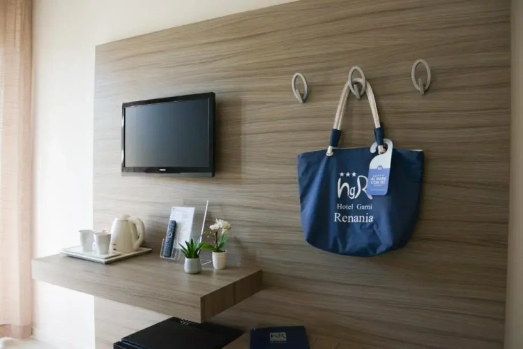 Standard Double room with city view