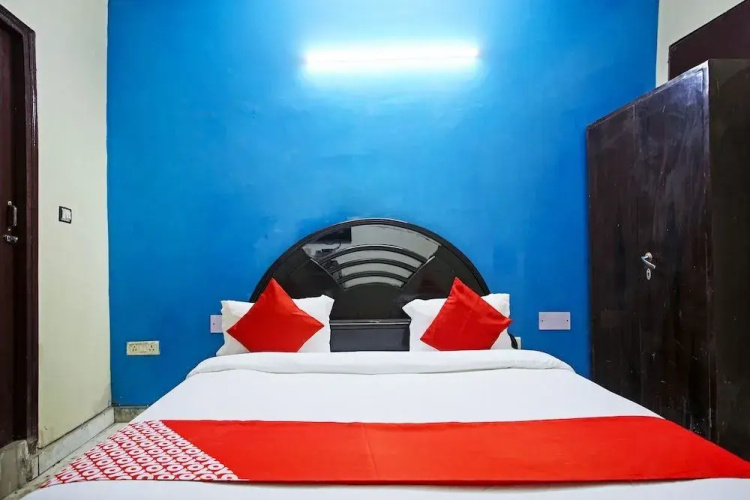 Silver Villa by OYO Rooms