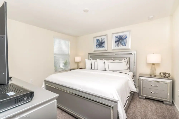 Champions Gate 8 Bedroom