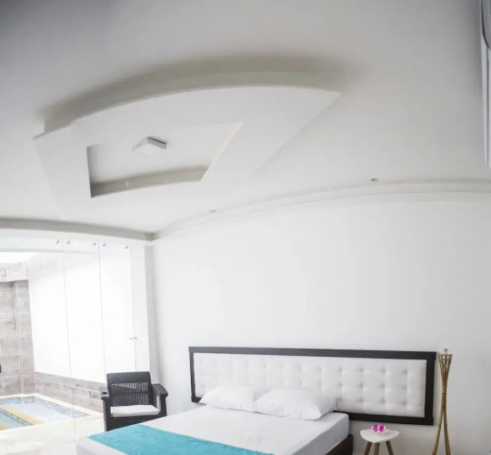 Hotel Luvana Suite