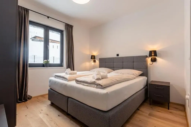 2 Bedrooms Apartment
