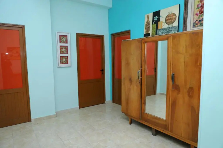 Hanna's Hostel