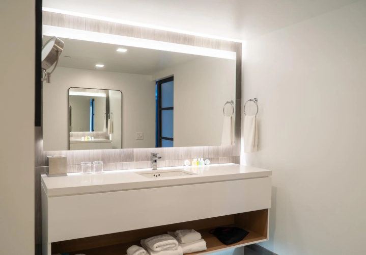 The Windsor Suites photo 11