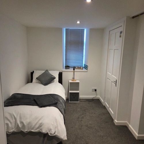 2 Bedrooms Classic Basement Apartment