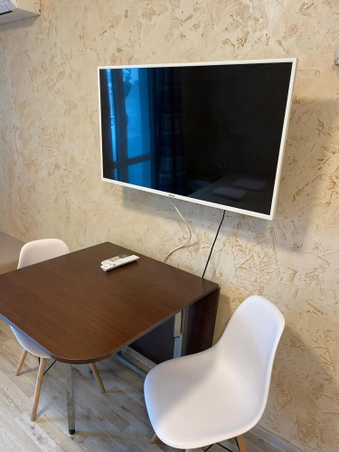 Colonel apartment 838