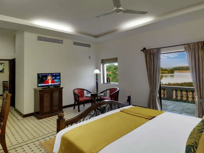 Deluxe Double Suite with river view