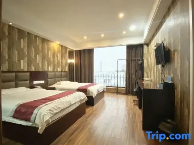 Triple Suite