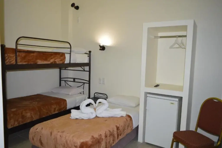 Economy Triple room