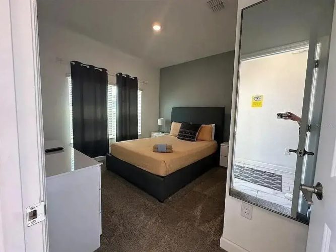 1010 SS - Modern Comfort Oasis