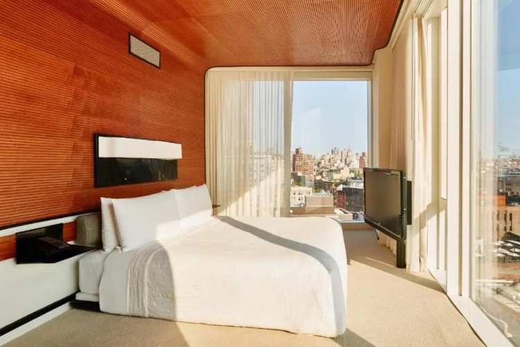 The Standard High Line