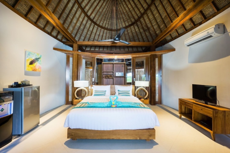 C-View Villas