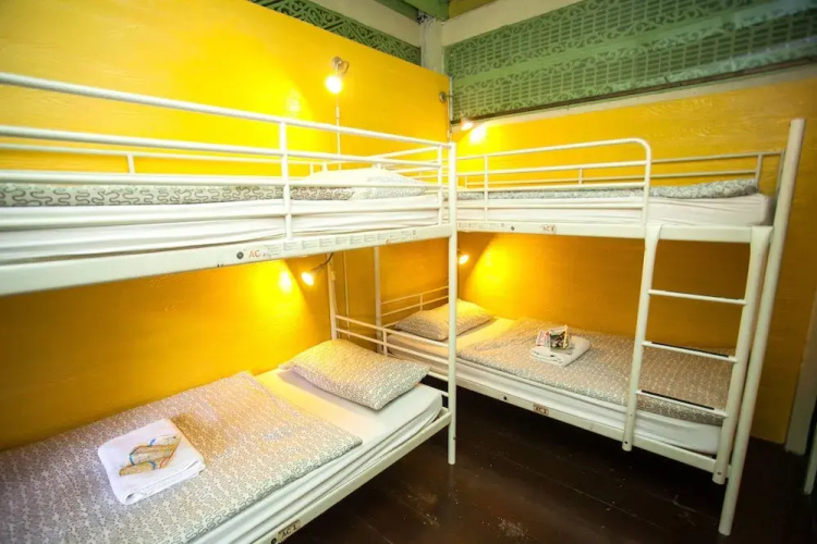 Laksameenarai Guesthouse - Hostel
