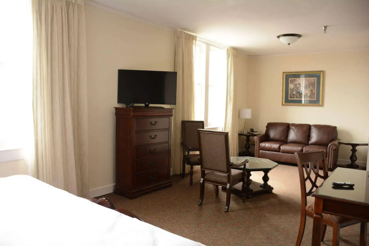 Hotel Bentley