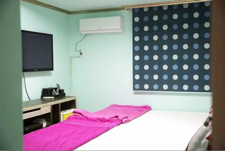 Standard Family room