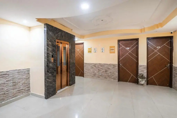 Hotel Saina Stay Inn