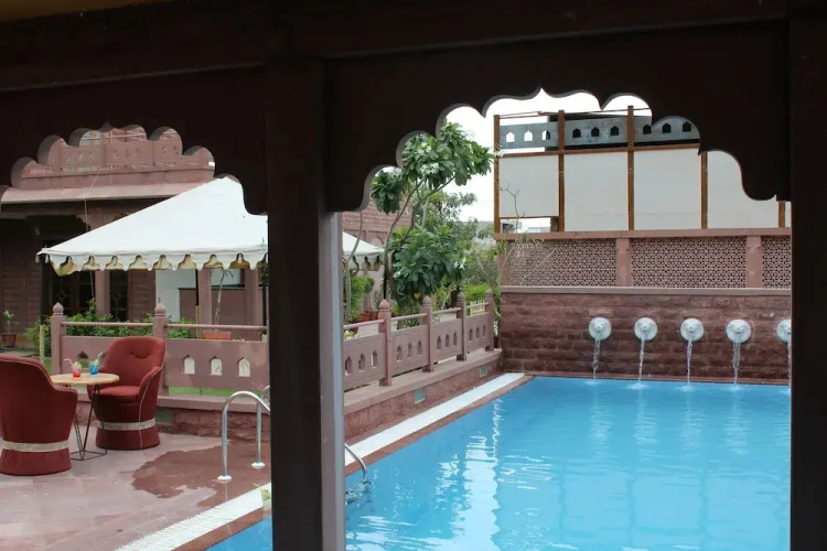 TreeHouse Rajbagh