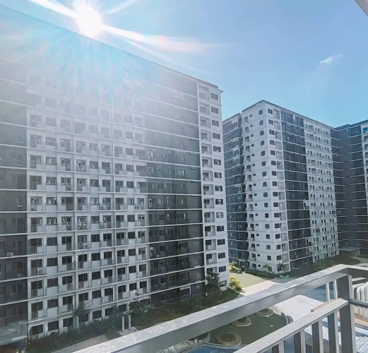 1 Bedroom Standard room with balcony and with pool view