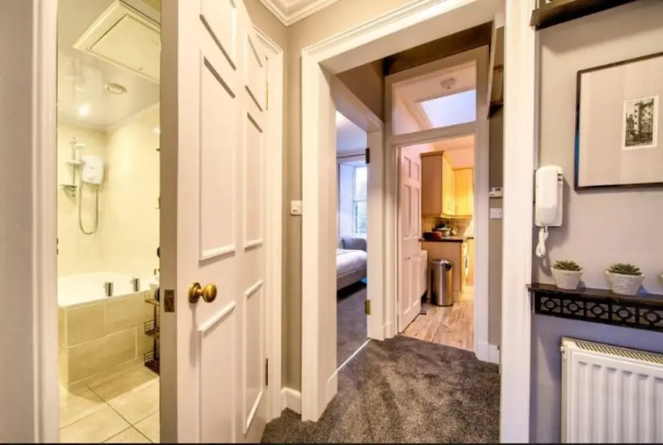 Georgian Apartment