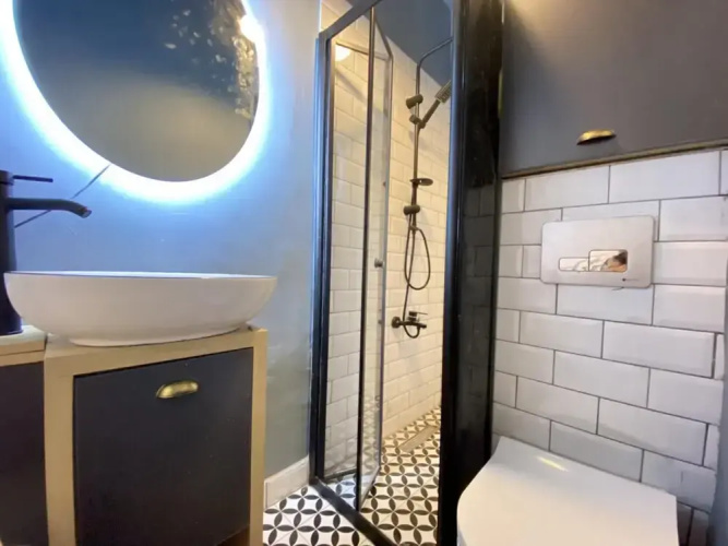 Central and Modern Flat in Cihangir